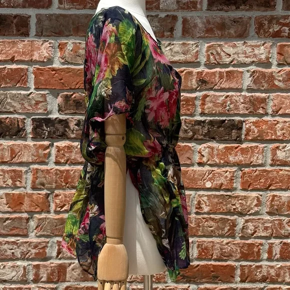 Coco + Carmen one size fits all floral swimsuit cover up / Excellent condition - Picture 5 of 13